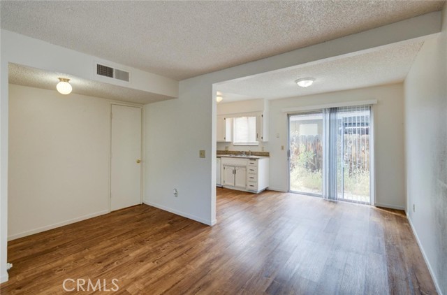 Detail Gallery Image 21 of 34 For 2432 S Sallee Ct, Visalia,  CA 93277 - – Beds | – Baths