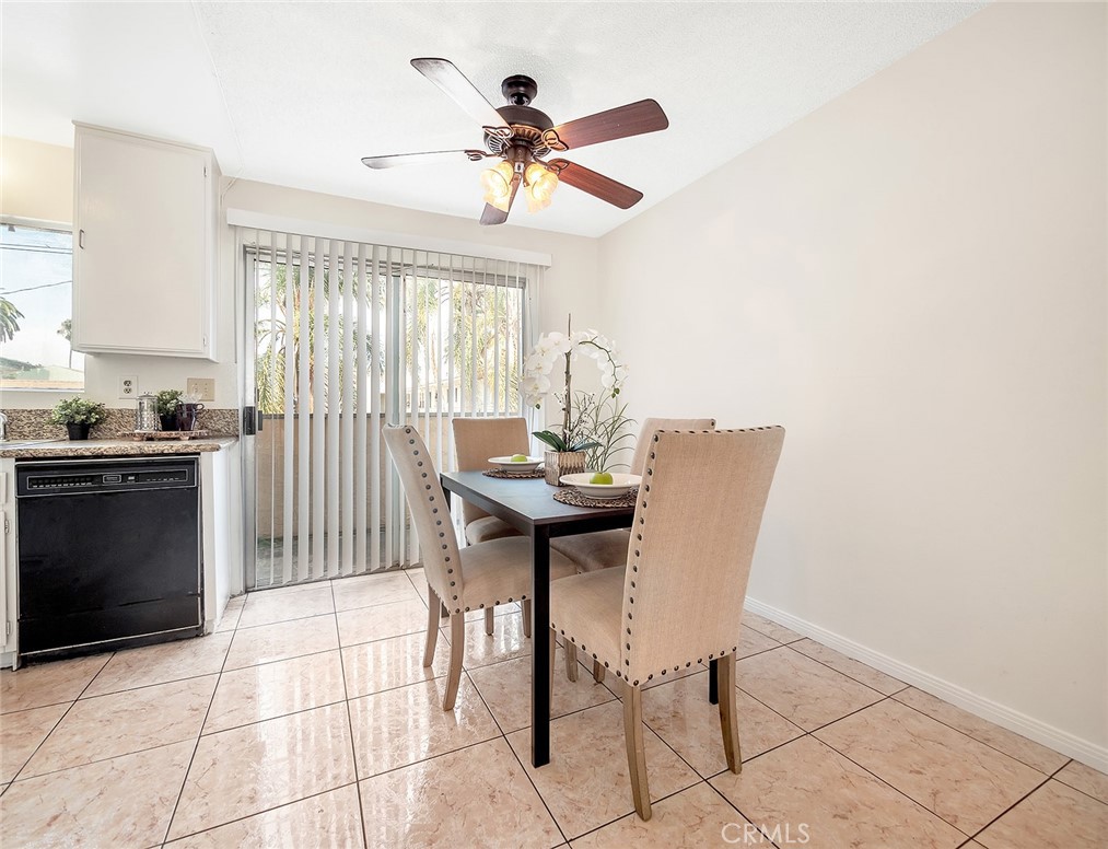 851 E 9th Street 205