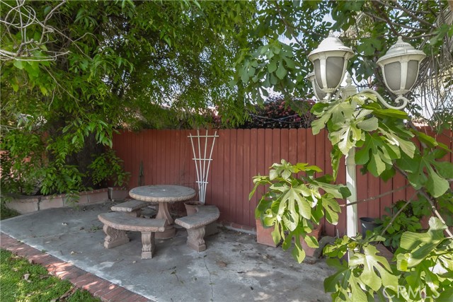 Detail Gallery Image 30 of 32 For 19523 Lorne St, Reseda,  CA 91335 - 3 Beds | 4 Baths