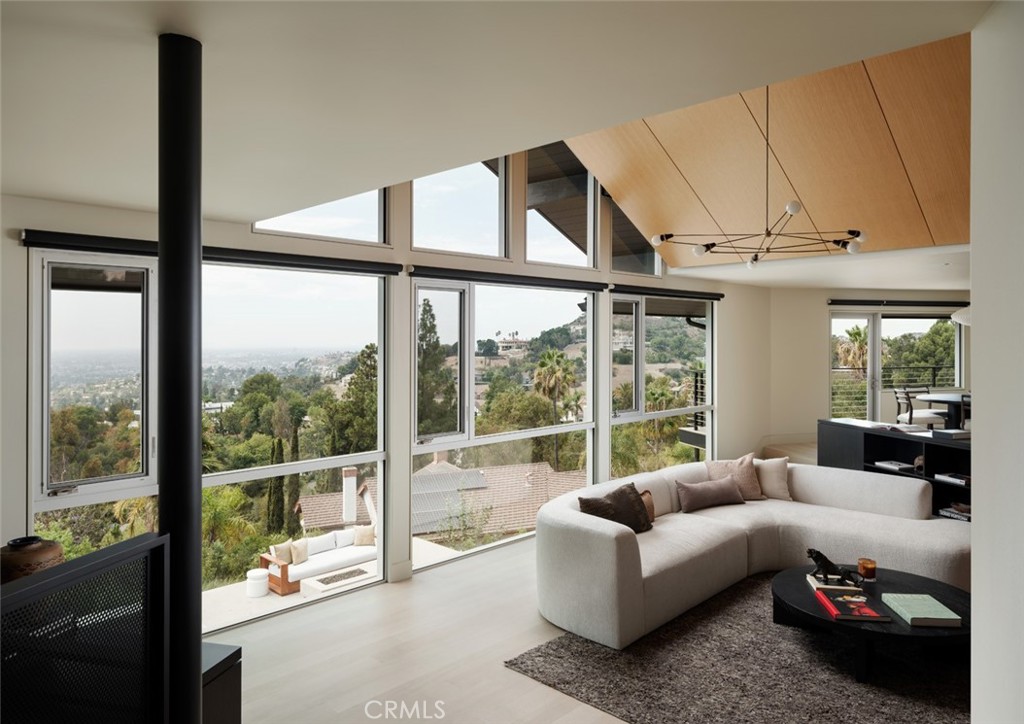 C2ede1b1 C4af 4d88 90bc 3ef0a021ab55