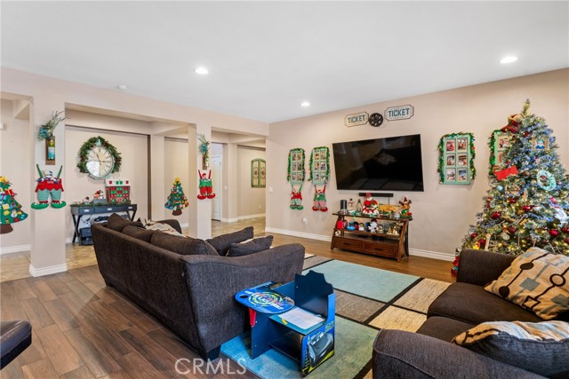 Detail Gallery Image 8 of 43 For 1449 Underhill Ct, Beaumont,  CA 92223 - 4 Beds | 3/1 Baths