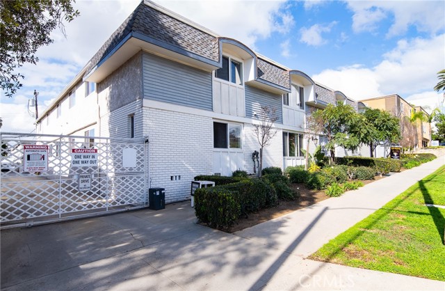 Detail Gallery Image 18 of 25 For 1725 Loma Ave #18,  Long Beach,  CA 90804 - 2 Beds | 1 Baths