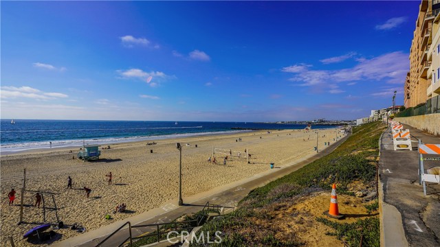 716 Catalina Avenue, Redondo Beach, California 90277, 3 Bedrooms Bedrooms, ,3 BathroomsBathrooms,Residential,Sold,Catalina,DW22220315