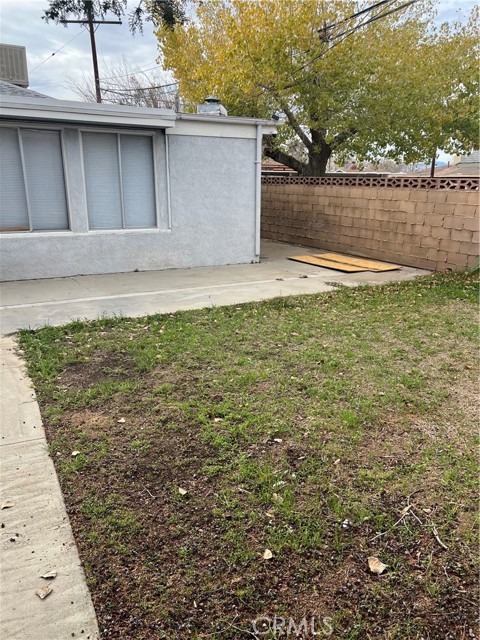 Detail Gallery Image 16 of 21 For 44078 Cedar, Lancaster,  CA 93534 - 3 Beds | 1 Baths