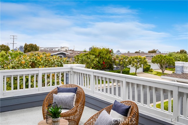 Detail Gallery Image 13 of 50 For 3731 Daffodil #96,  Corona Del Mar,  CA 92625 - 2 Beds | 2 Baths