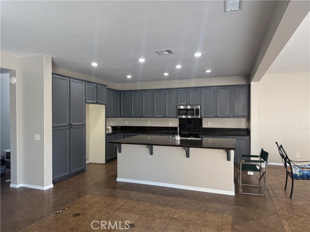 1132 N Yucca Avenue, Rialto CA: https://media.crmls.org/medias/c2f2c343-5574-4ab4-84b8-d35b67abd447.jpg