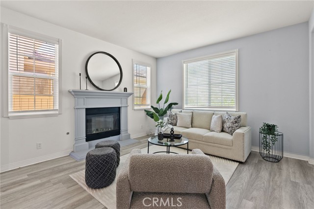 21 Plaza Modena, Lake Elsinore CA: https://media.crmls.org/medias/c2f2f3e8-9e3c-4299-92cb-e0e81f5db8ab.jpg