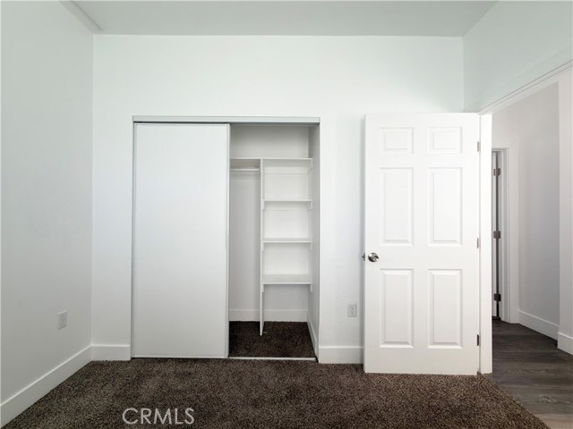 Detail Gallery Image 8 of 17 For 1491 Atlantic Ave, Long Beach,  CA 90813 - 2 Beds | 2 Baths