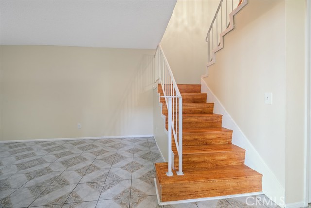 Detail Gallery Image 12 of 23 For 1650 S Campus, Ontario,  CA 91761 - 2 Beds | 2/1 Baths