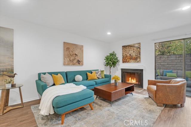 Detail Gallery Image 1 of 36 For 9047 Willis Ave #7,  Panorama City,  CA 91402 - 3 Beds | 2/1 Baths