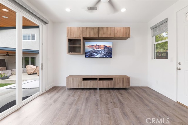 Detail Gallery Image 11 of 24 For 1572 Coolcrest Avenue, Upland,  CA 91786 - 1 Beds | 1 Baths