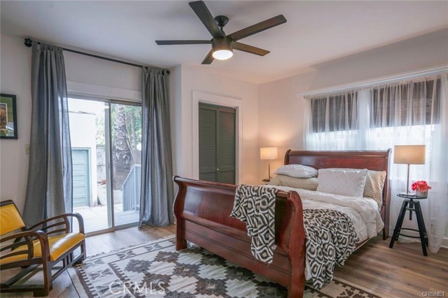 908 Victoria Avenue, Venice CA: https://media.crmls.org/medias/c2f73940-694d-4c1b-ae47-14ba57983165.jpg