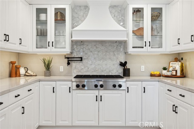 6105 Bellingham Avenue, North Hollywood CA: https://media.crmls.org/medias/c2f778d7-73be-48b4-8d80-b85280beb296.jpg