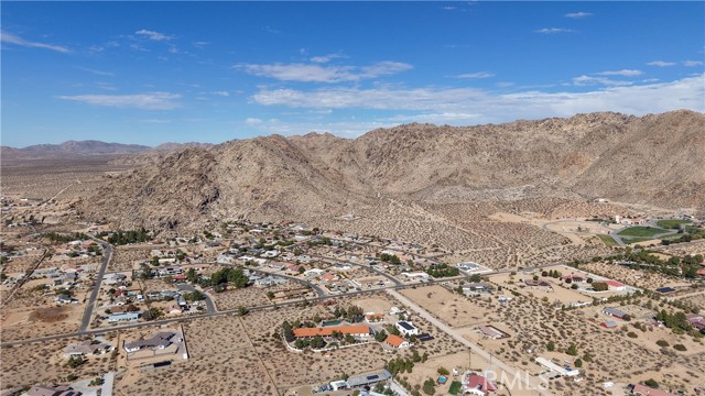 Detail Gallery Image 15 of 15 For 23545 Valley Crest, Apple Valley,  CA 92307 - – Beds | – Baths