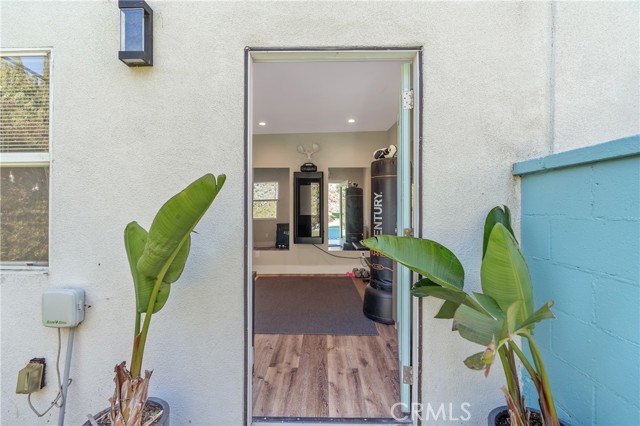 Detail Gallery Image 21 of 24 For 8034 Airlane Ave, Los Angeles,  CA 90045 - 4 Beds | 3 Baths