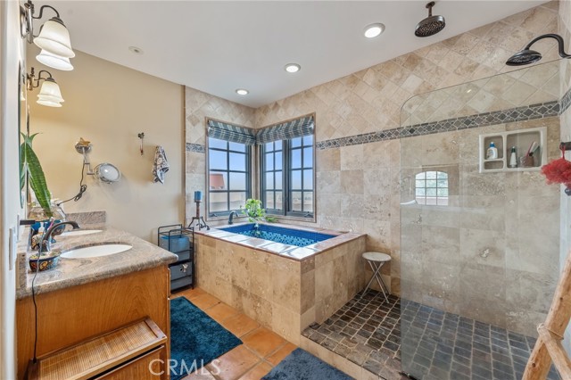 9075 Mesa Vista Street, Apple Valley CA: https://media.crmls.org/medias/c2f8aa6d-fbbd-4e96-b44e-b7148df3cb12.jpg