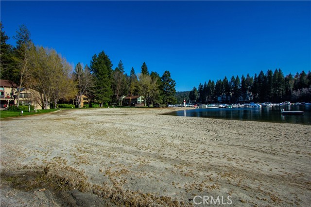 Detail Gallery Image 32 of 34 For 27821 Peninsula Dr #405,  Lake Arrowhead,  CA 92352 - 3 Beds | 2 Baths