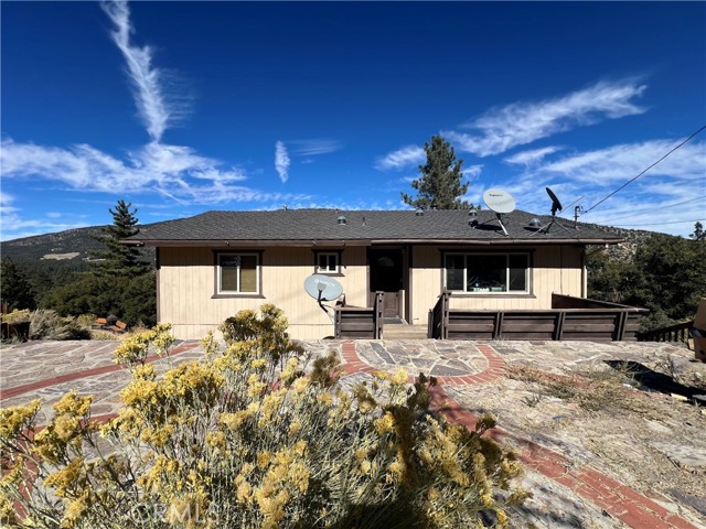 2200 St Anton Drive, Pine Mtn Club, California 93222, 3 Bedrooms Bedrooms, ,3 BathroomsBathrooms,Residential,For Sale,2200 St Anton Drive,CRSR24215720