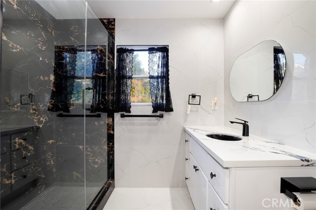 Detail Gallery Image 39 of 47 For 9742 Farralone, Chatsworth,  CA 91311 - 4 Beds | 3/1 Baths