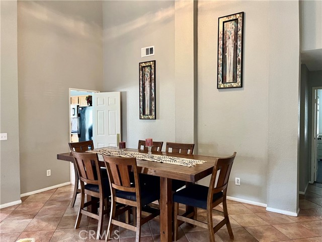 Detail Gallery Image 5 of 9 For 5646 Charlene Ct, San Bernardino,  CA 92407 - 4 Beds | 2 Baths