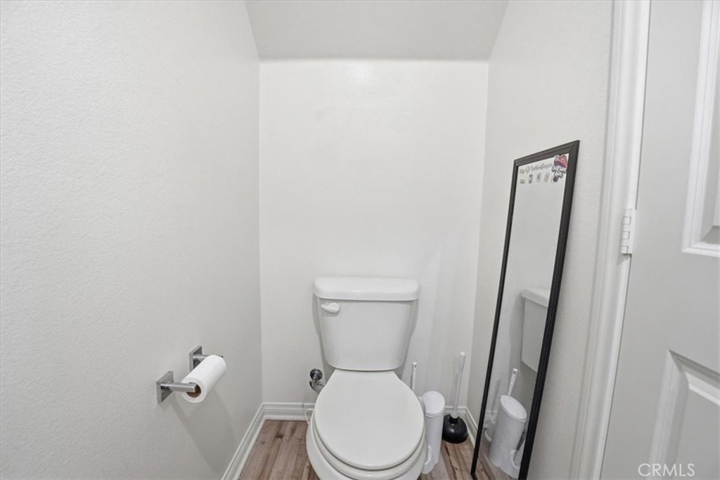 https://media.crmls.org/medias/c2fba093-dcee-4335-8233-23fad5435129.jpg?preset=X-Large