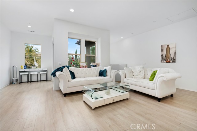 98 Renewal, Irvine, CA, 92618 98 Renewal, Irvine, CA, 92618