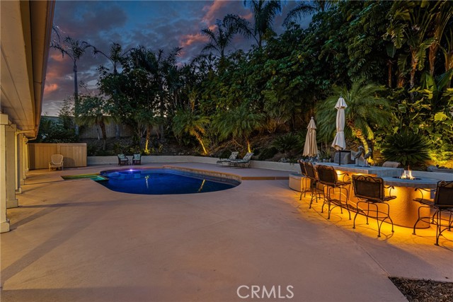 17927 Sun Hill Drive, Yorba Linda CA: https://media.crmls.org/medias/c2fbf25e-2245-4a42-992d-4c1ad9c2d823.jpg