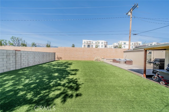 Detail Gallery Image 16 of 24 For 14828 Ivy, Fontana,  CA 92335 - 4 Beds | 2 Baths