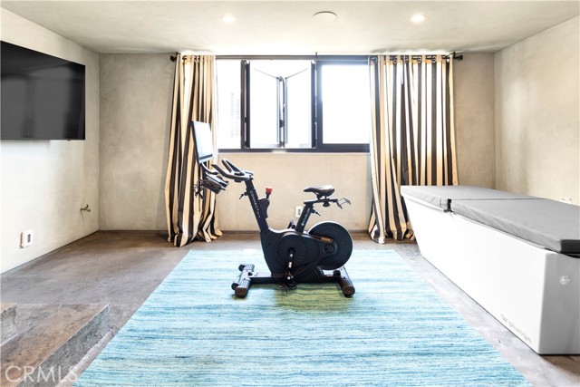 505 Poppy Avenue, Corona del Mar CA: https://media.crmls.org/medias/c2fd4e43-0530-4bfe-a31e-98c8c9f78cd0.jpg