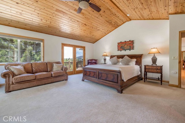 Detail Gallery Image 21 of 50 For 305 Starlight Cir, Big Bear Lake,  CA 92315 - 3 Beds | 2/1 Baths