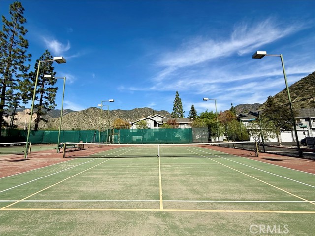 Detail Gallery Image 30 of 31 For 1641 Dimas Ct, Azusa,  CA 91702 - 2 Beds | 2/1 Baths