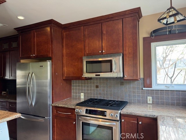 425 W Lime Avenue, Monrovia CA: https://media.crmls.org/medias/c2fed876-7518-4055-abf1-ffdf8fdf5ec9.jpg