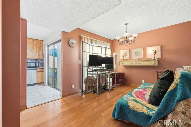 Detail Gallery Image 8 of 16 For 9620 Sepulveda #39,  North Hills,  CA 91343 - 2 Beds | 2/1 Baths