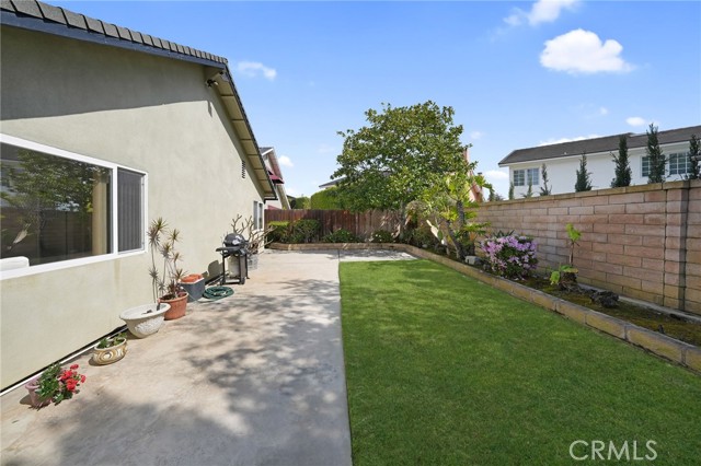 Detail Gallery Image 41 of 47 For 16672 Bolero Ln, Huntington Beach,  CA 92649 - 3 Beds | 2 Baths