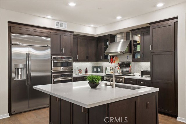 Detail Gallery Image 16 of 46 For 223 Carlow, Irvine,  CA 92618 - 1 Beds | 1/1 Baths