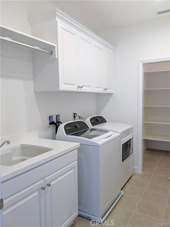 Detail Gallery Image 17 of 24 For 62 Acorn, Irvine,  CA 92620 - 4 Beds | 2/1 Baths