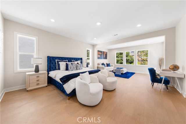 390 Riverbend, Lake Forest CA: https://media.crmls.org/medias/c303e870-2cc2-42e6-b198-8dc80576a7e0.jpg