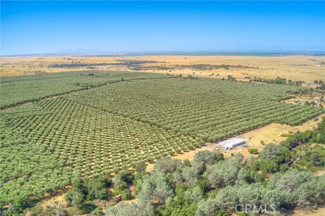 16 Rocky Drive, Oroville CA: https://media.crmls.org/medias/c3040676-6813-43da-a21f-e24e993955b1.jpg