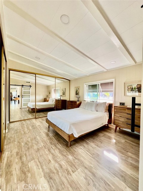 Image 16 of 45 For 215 Clearlake Circle 215