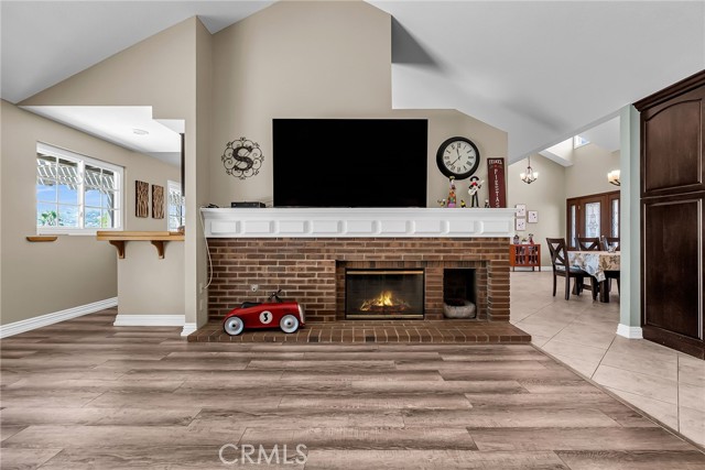 15725 Terraceview Court, Riverside CA: https://media.crmls.org/medias/c306175d-a773-4c16-a103-80a745243390.jpg