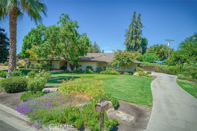 1590 W Escalon Avenue, Fresno CA: https://media.crmls.org/medias/c306eb5b-e96e-497b-9866-a43b070ffd14.jpg