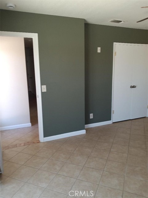 26930 Lakeview Drive, Helendale CA: https://media.crmls.org/medias/c30736cc-6883-4339-b7a6-eae5393b8265.jpg