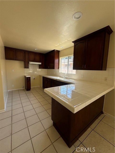 Detail Gallery Image 3 of 17 For 3538 W 108th St, Inglewood,  CA 90303 - 2 Beds | 1 Baths