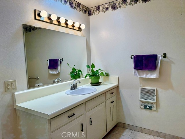 Detail Gallery Image 14 of 26 For 215 Avenida Majorca a,  Laguna Woods,  CA 92637 - 2 Beds | 1 Baths