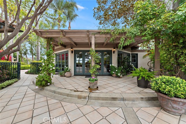 property-img