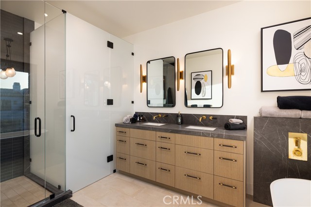 508 Goldenrod Avenue, Corona del Mar CA: https://media.crmls.org/medias/c308b5ba-b938-4598-8af4-7905c9446940.jpg
