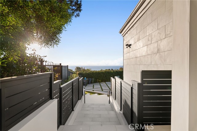 Detail Gallery Image 44 of 65 For 30502 Palos Verdes Dr, Rancho Palos Verdes,  CA 90275 - 5 Beds | 4/1 Baths