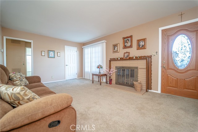 Picture of the living room from the hallway.