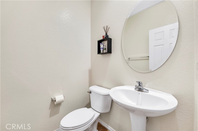 Detail Gallery Image 14 of 36 For 961 Indiangrass Dr, Hemet,  CA 92545 - 4 Beds | 2/1 Baths