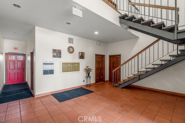 Image 7 of 34 For 8891 Watson Street